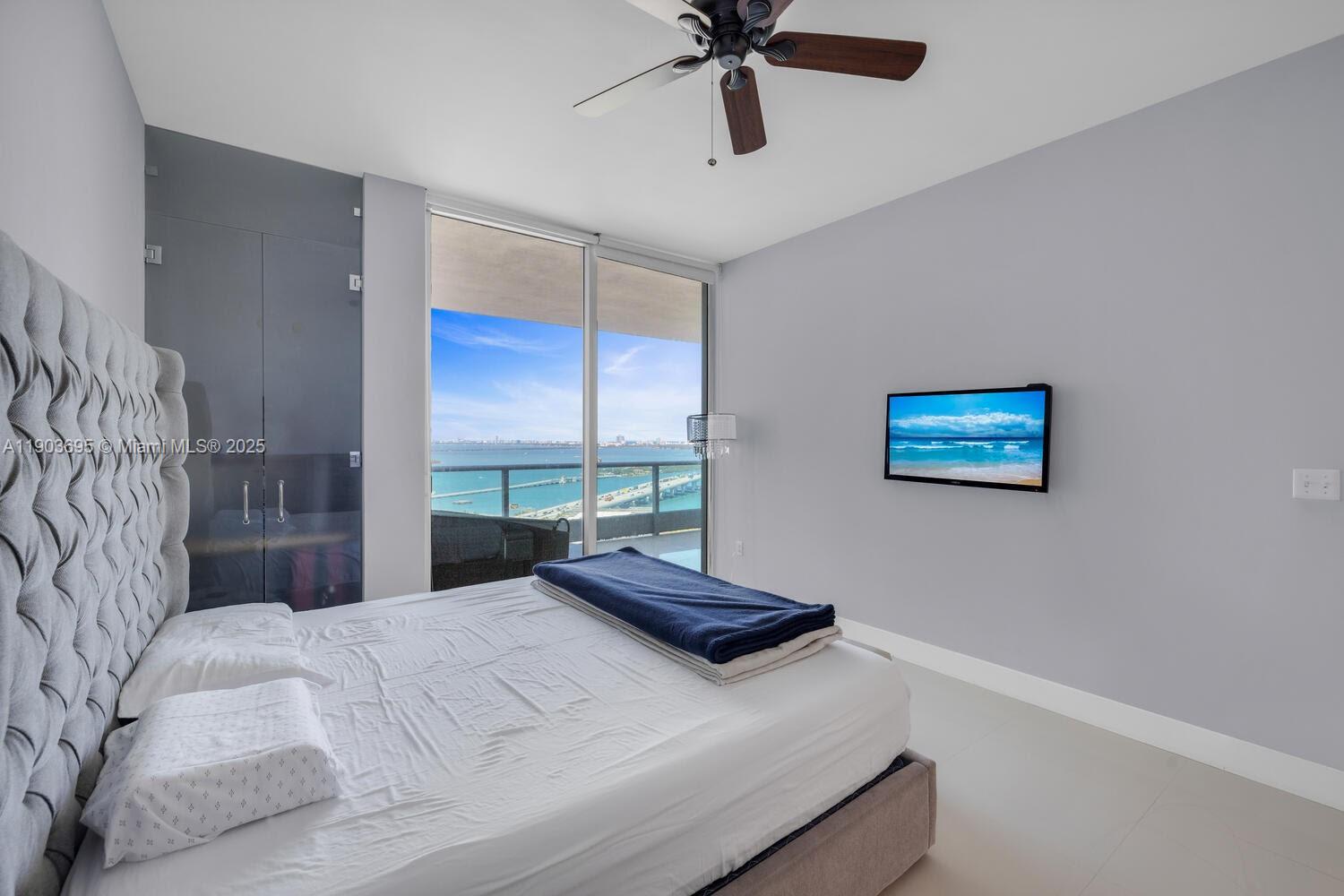 900 Biscayne Blvd #3008, Miami FL 33132