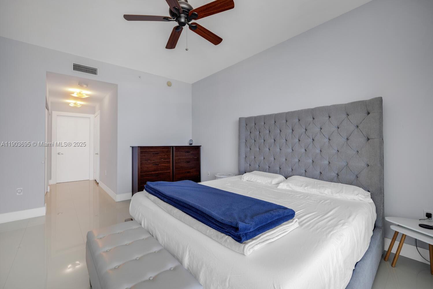 900 Biscayne Blvd #3008, Miami FL 33132