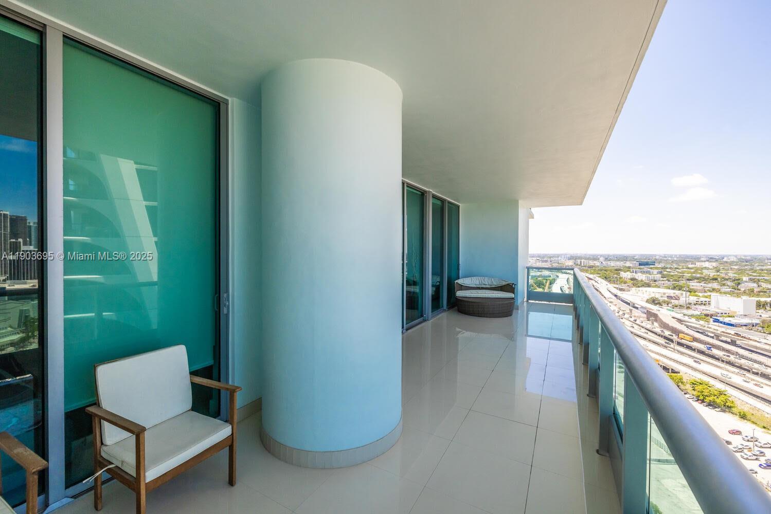 900 Biscayne Blvd #3008, Miami FL 33132