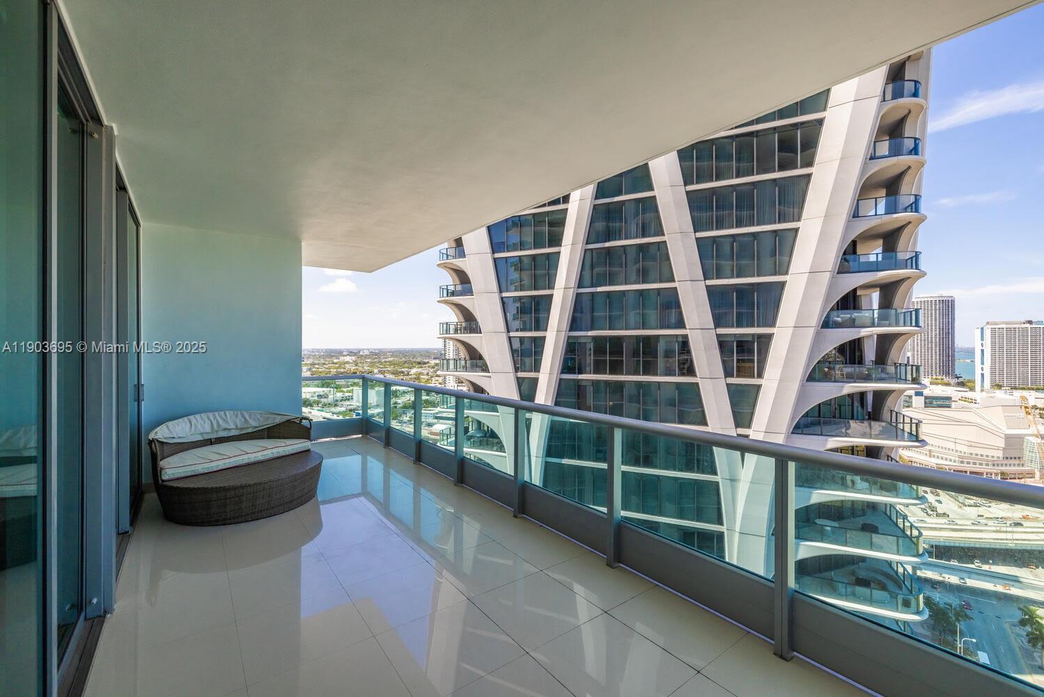 900 Biscayne Blvd #3008, Miami FL 33132