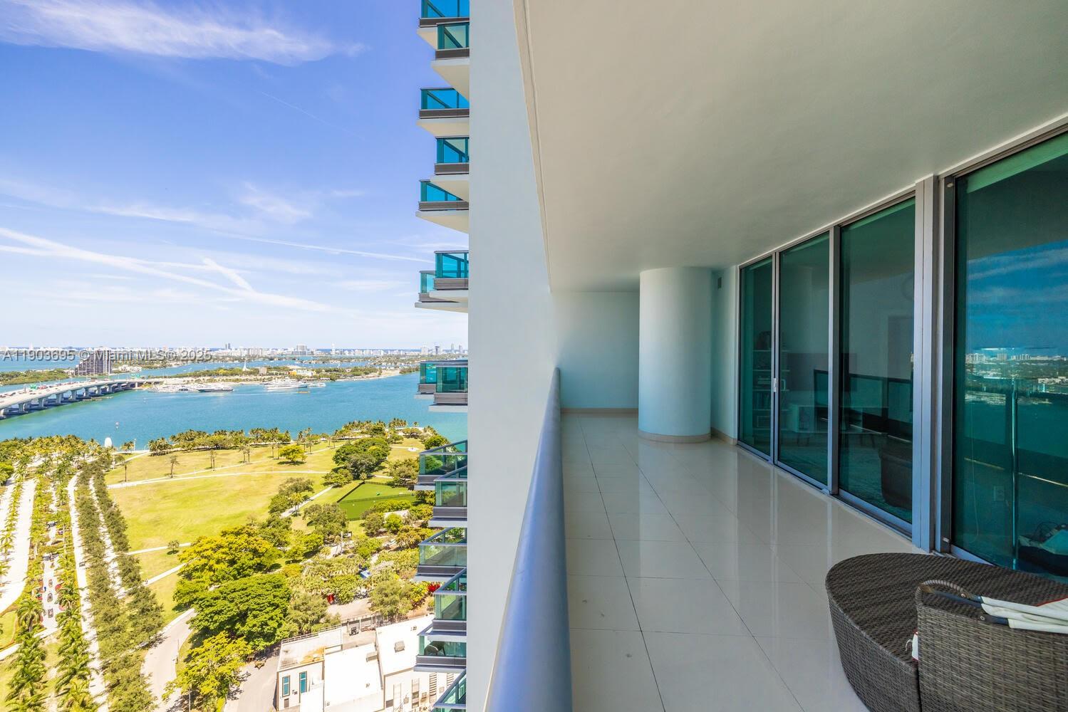 900 Biscayne Blvd #3008, Miami FL 33132
