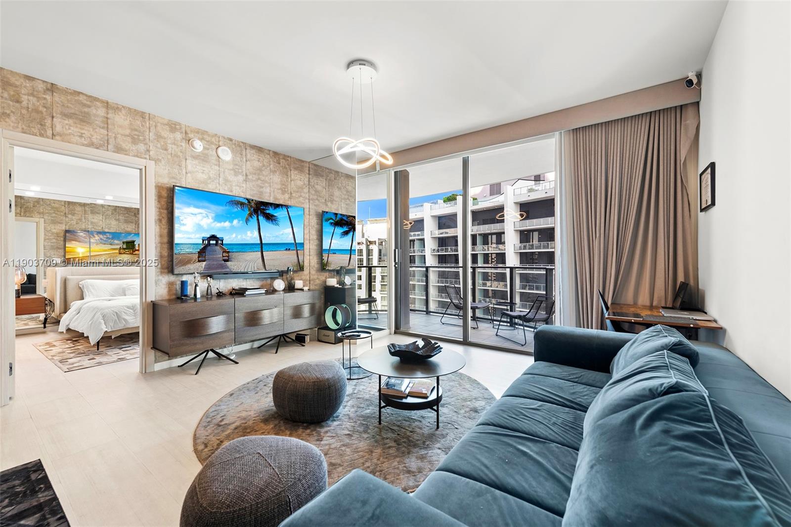 1000 Brickell Plz #4705, Miami FL 33131
