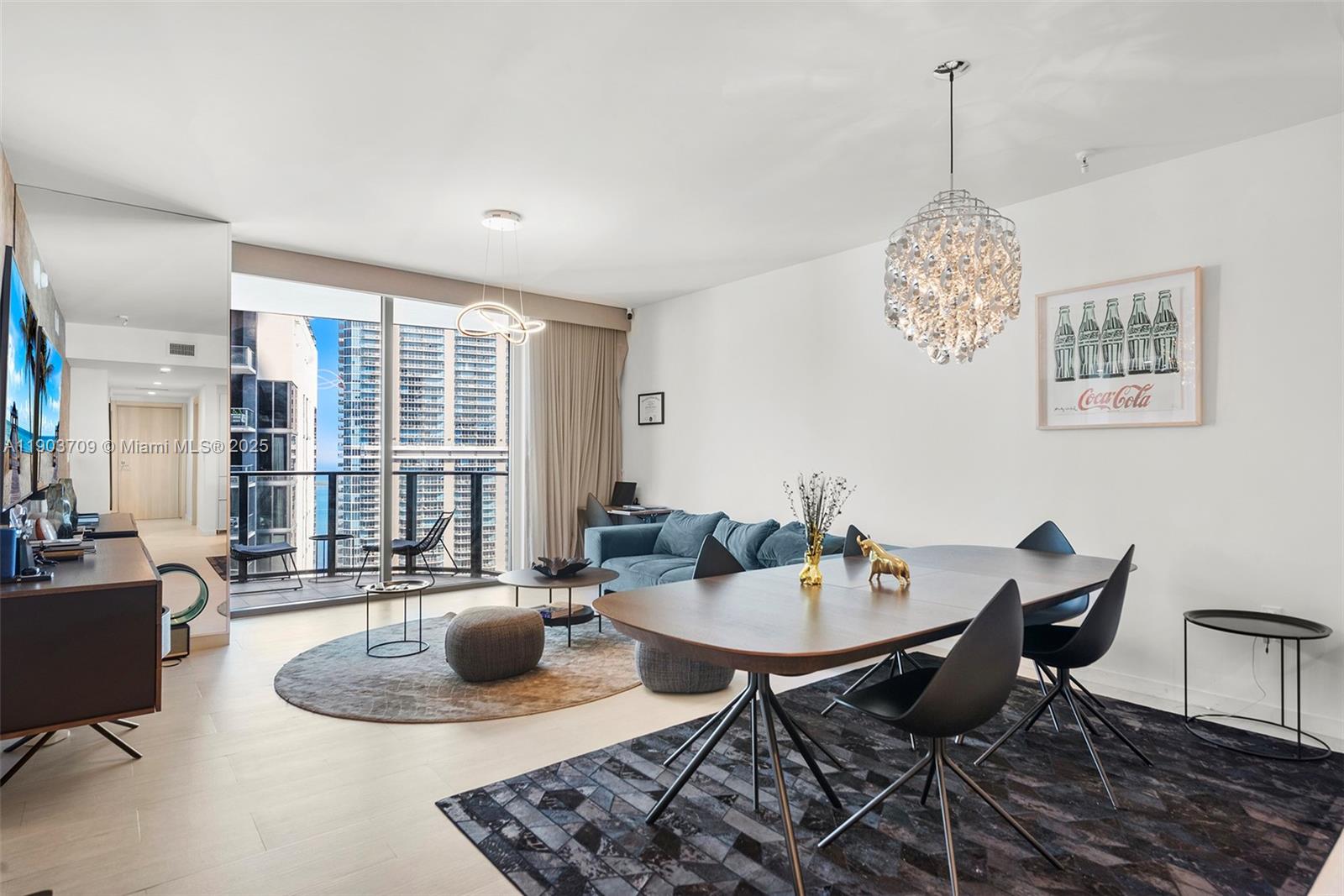 1000 Brickell Plz #4705, Miami FL 33131