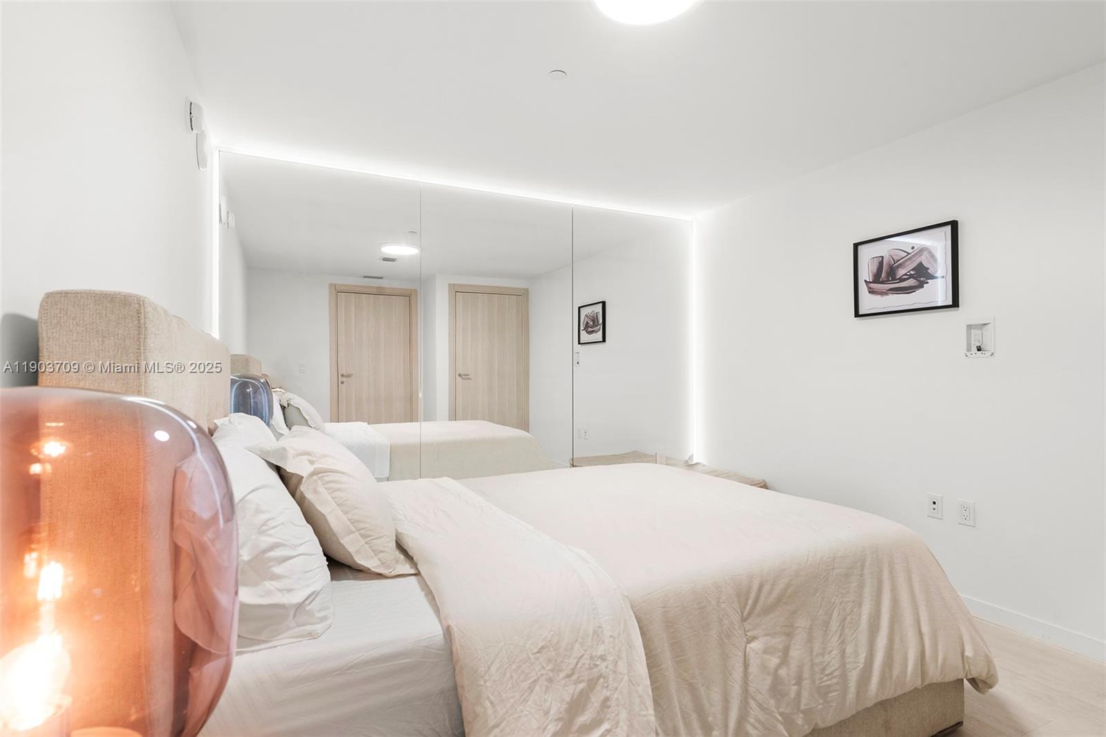 1000 Brickell Plz #4705, Miami FL 33131