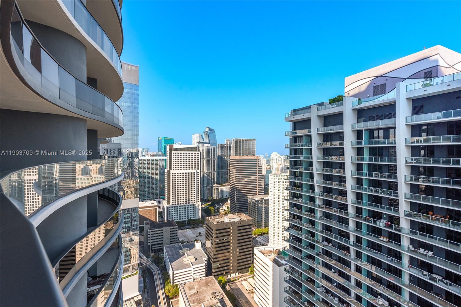 1000 Brickell Plz #4705, Miami FL 33131