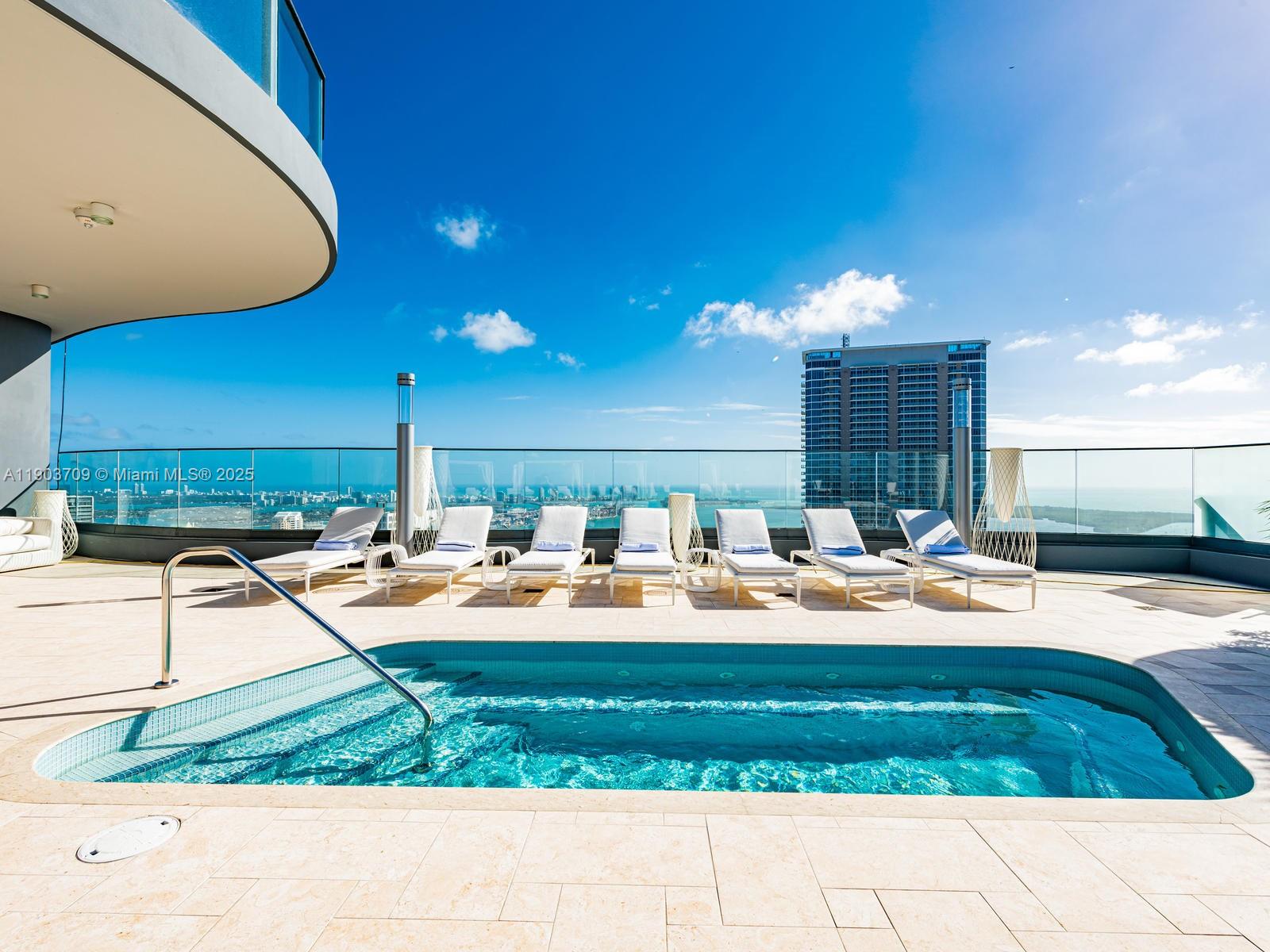 1000 Brickell Plz #4705, Miami FL 33131