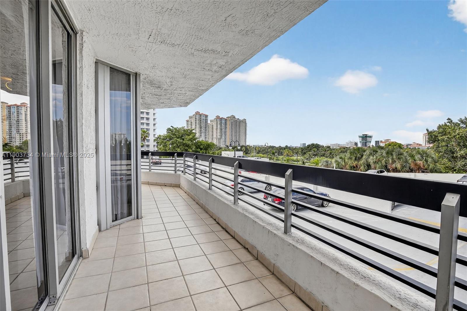 3400 NE 192nd St #505, Aventura FL 33180