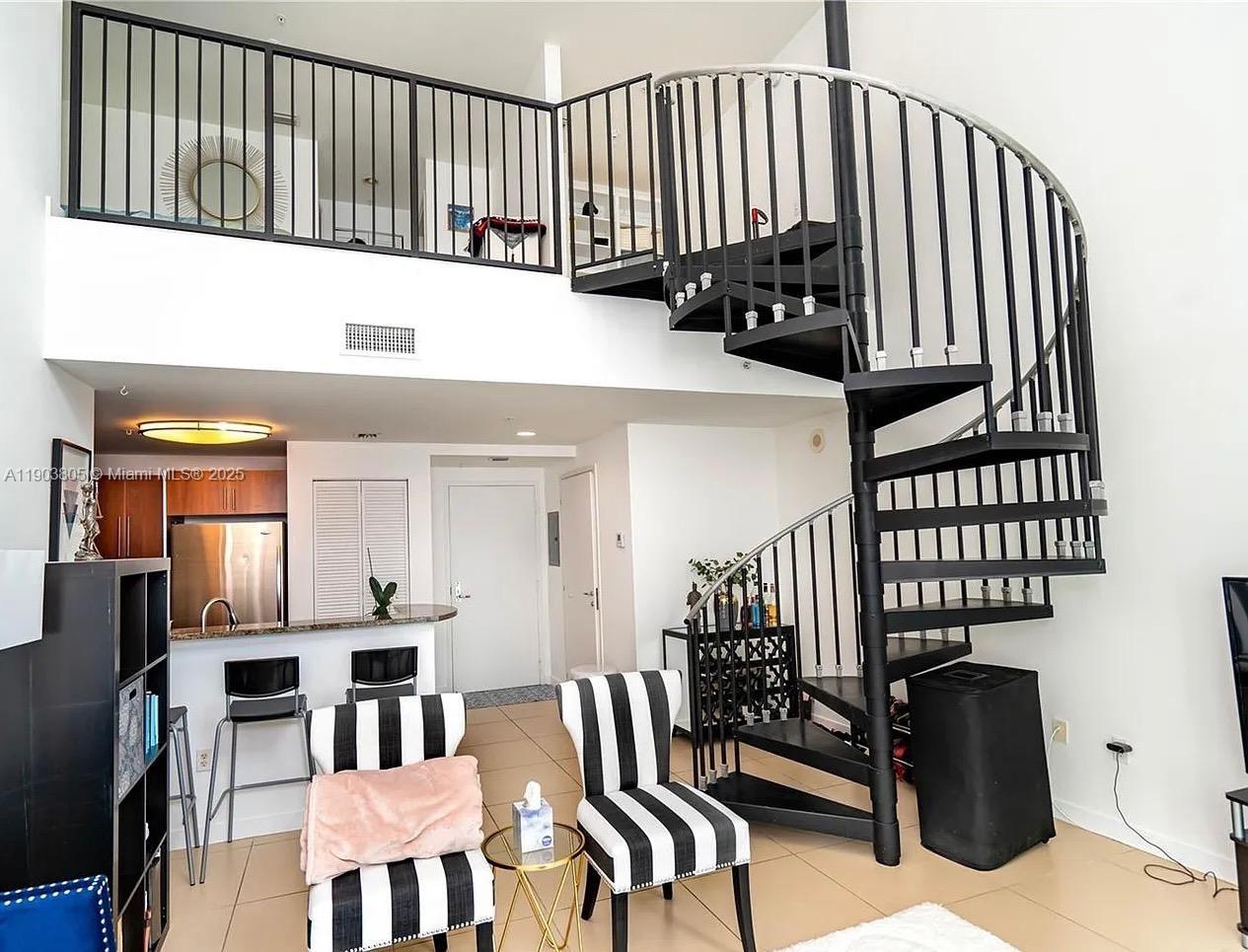 300 S Biscayne Blvd #L-1208, Miami FL 33131