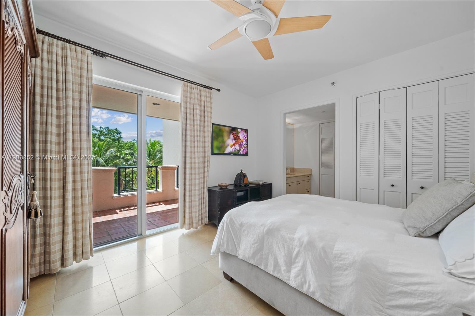 5235 Fisher Island Dr #5235, Miami Beach FL 33109