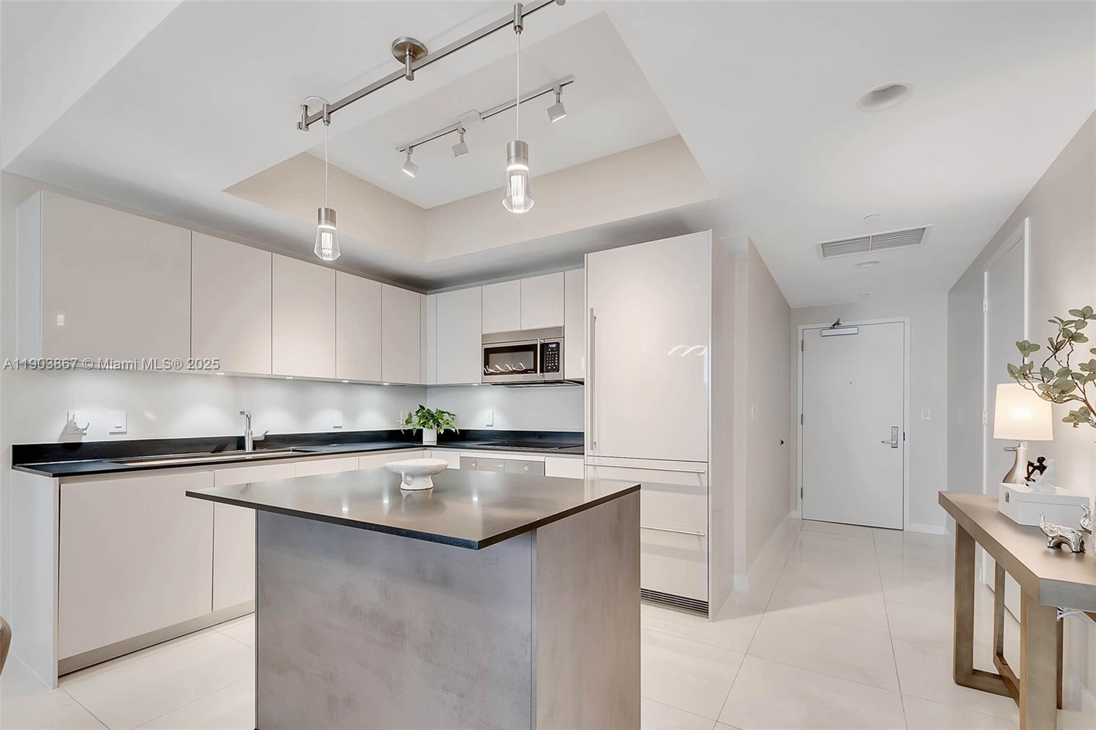 1010 Brickell Ave #4309, Miami FL 33131