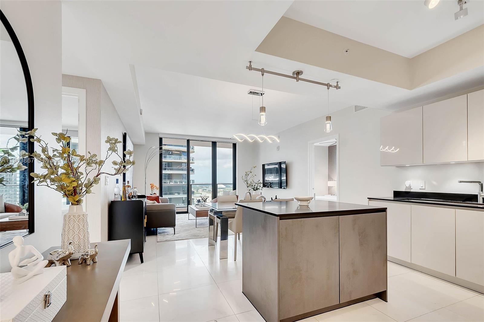 1010 Brickell Ave #4309, Miami FL 33131