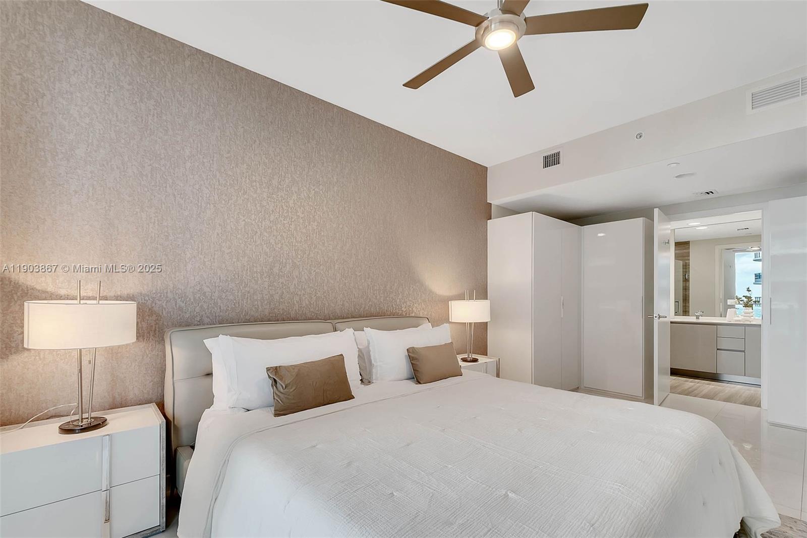 1010 Brickell Ave #4309, Miami FL 33131