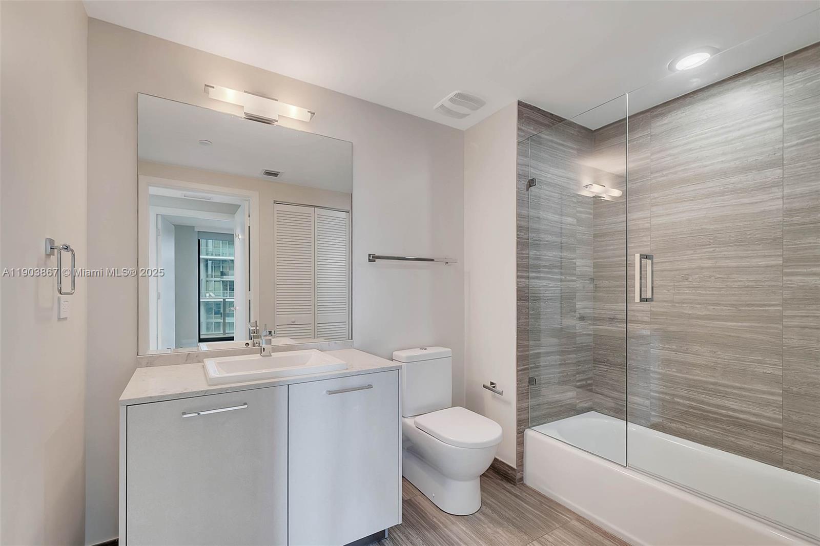 1010 Brickell Ave #4309, Miami FL 33131