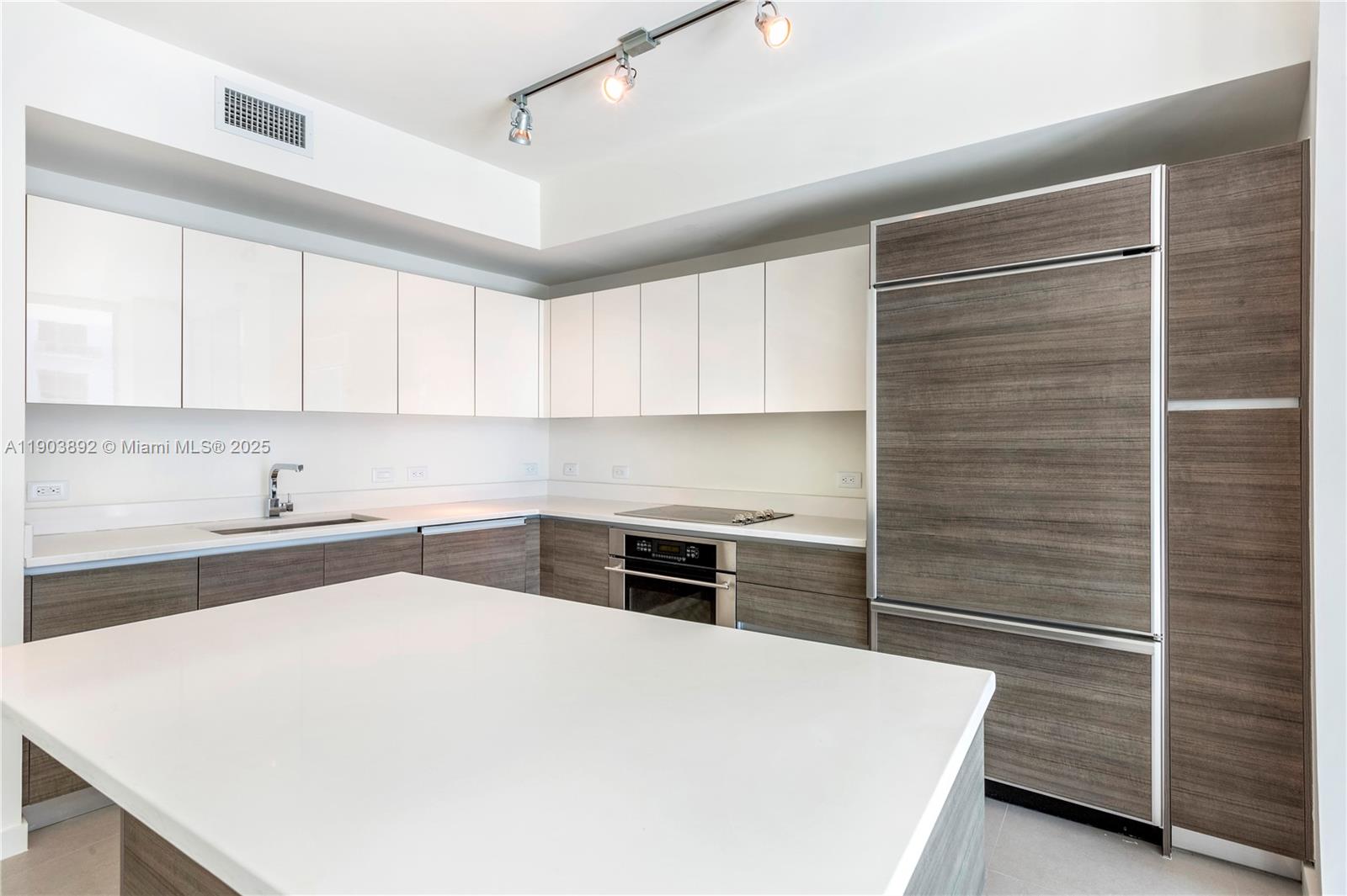 1100 S Miami Ave #710, Miami FL 33130