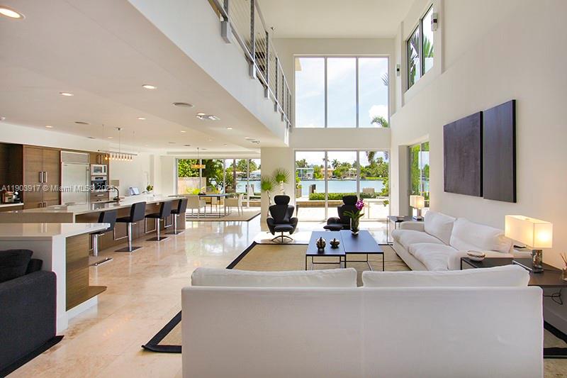 405 E San Marino Dr, Miami Beach FL 33139