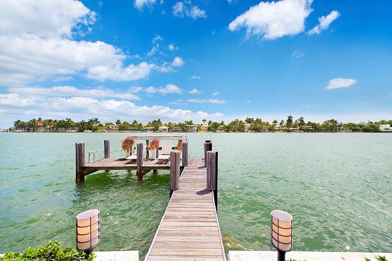 405 E San Marino Dr, Miami Beach FL 33139