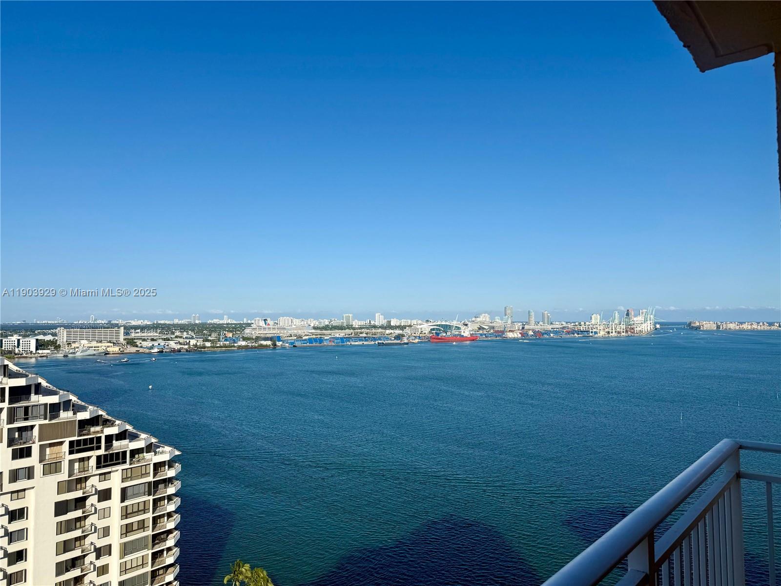 770 Claughton Island Dr #PH-21, Miami FL 33131