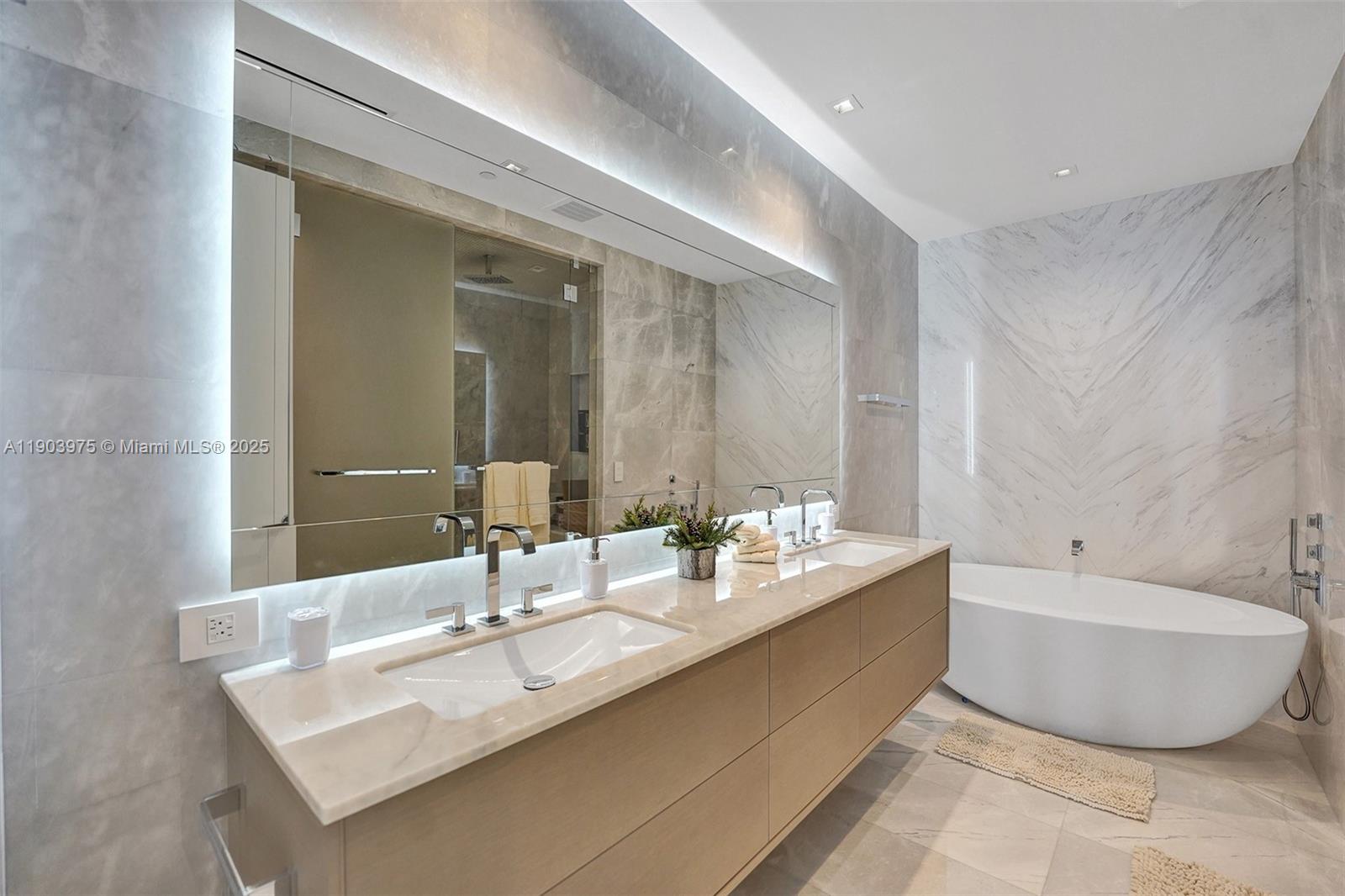 18501 Collins Ave #1902, Sunny Isles Beach FL 33160