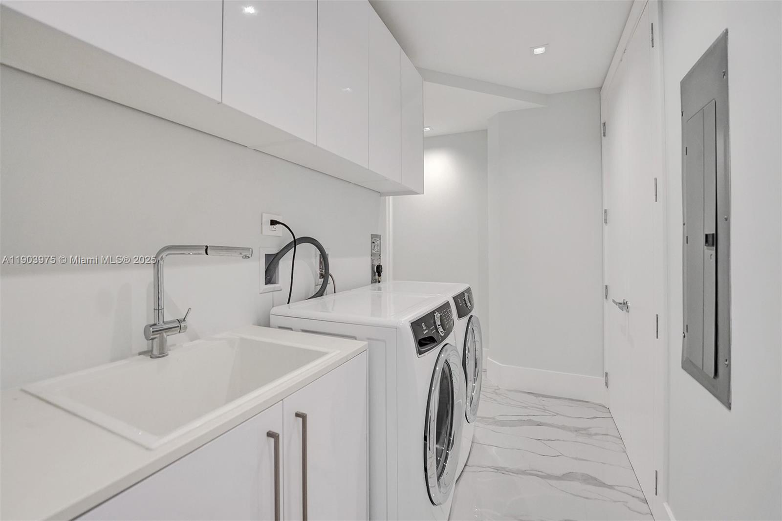 18501 Collins Ave #1902, Sunny Isles Beach FL 33160