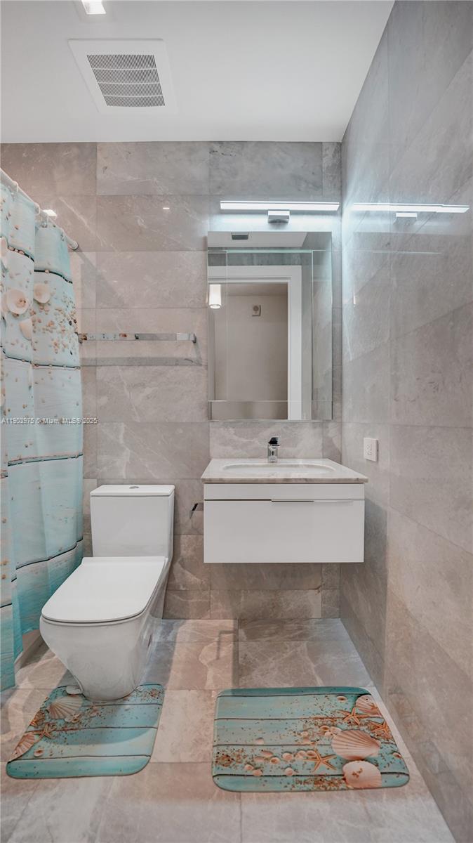 18501 Collins Ave #1902, Sunny Isles Beach FL 33160
