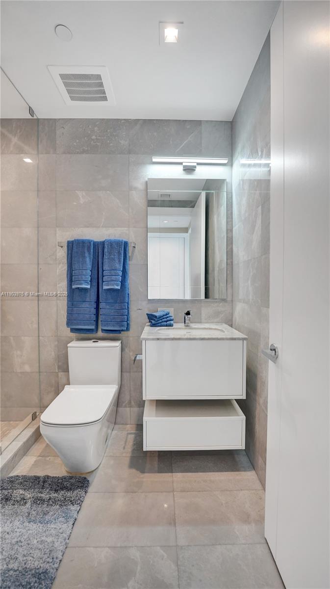 18501 Collins Ave #1902, Sunny Isles Beach FL 33160