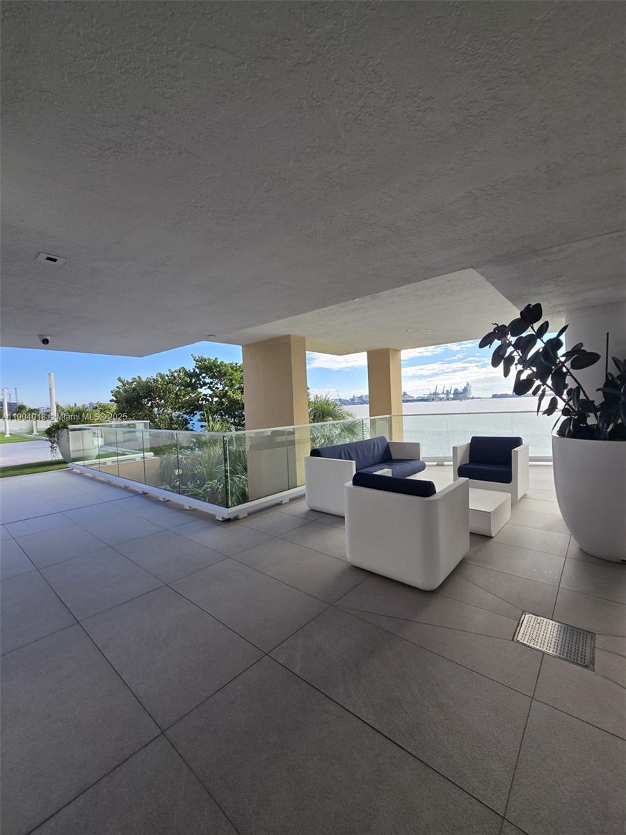 770 Claughton Island Dr #2108, Miami FL 33131