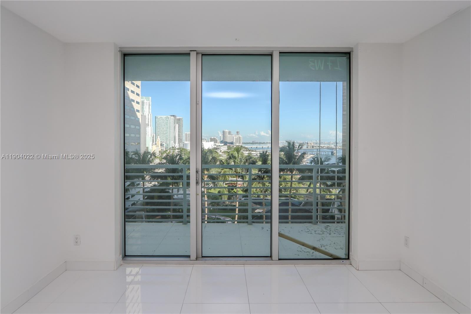 325 S Biscayne Blvd #1722, Miami FL 33131
