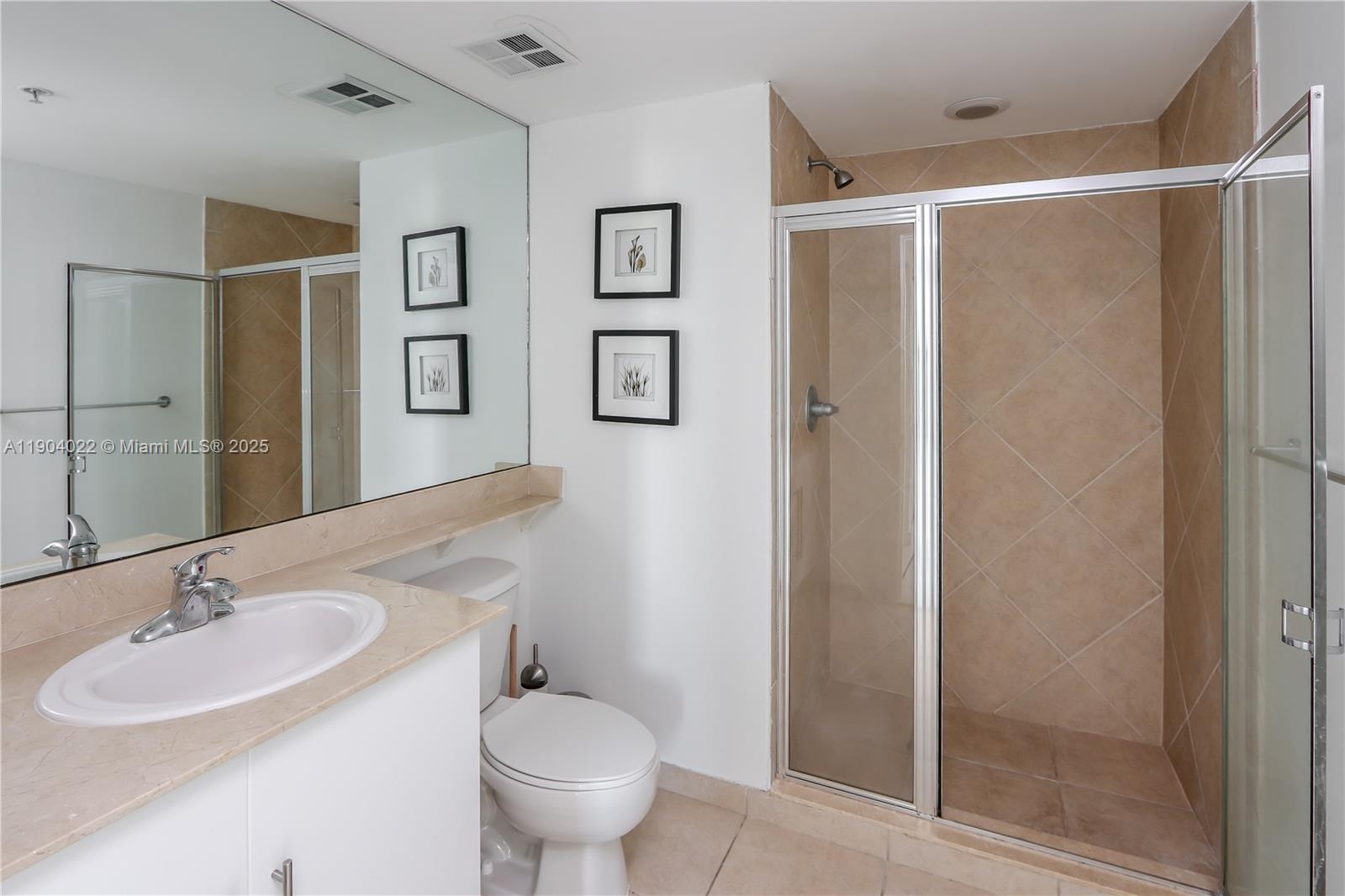 325 S Biscayne Blvd #1722, Miami FL 33131