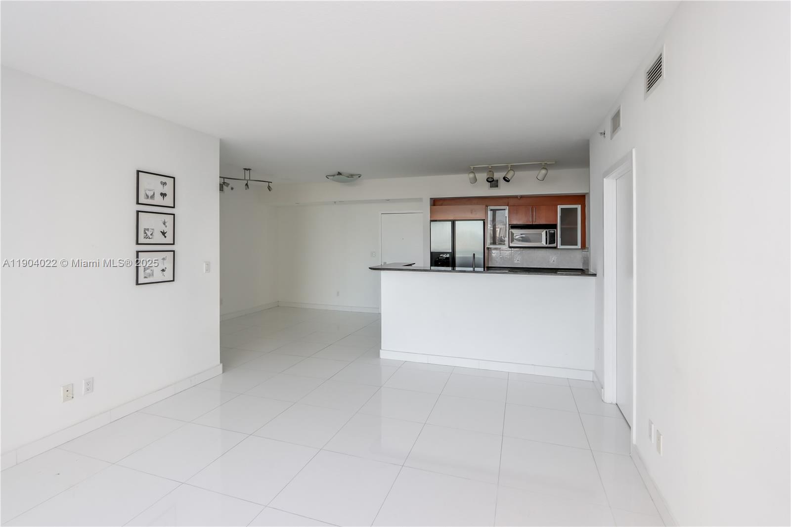 325 S Biscayne Blvd #1722, Miami FL 33131