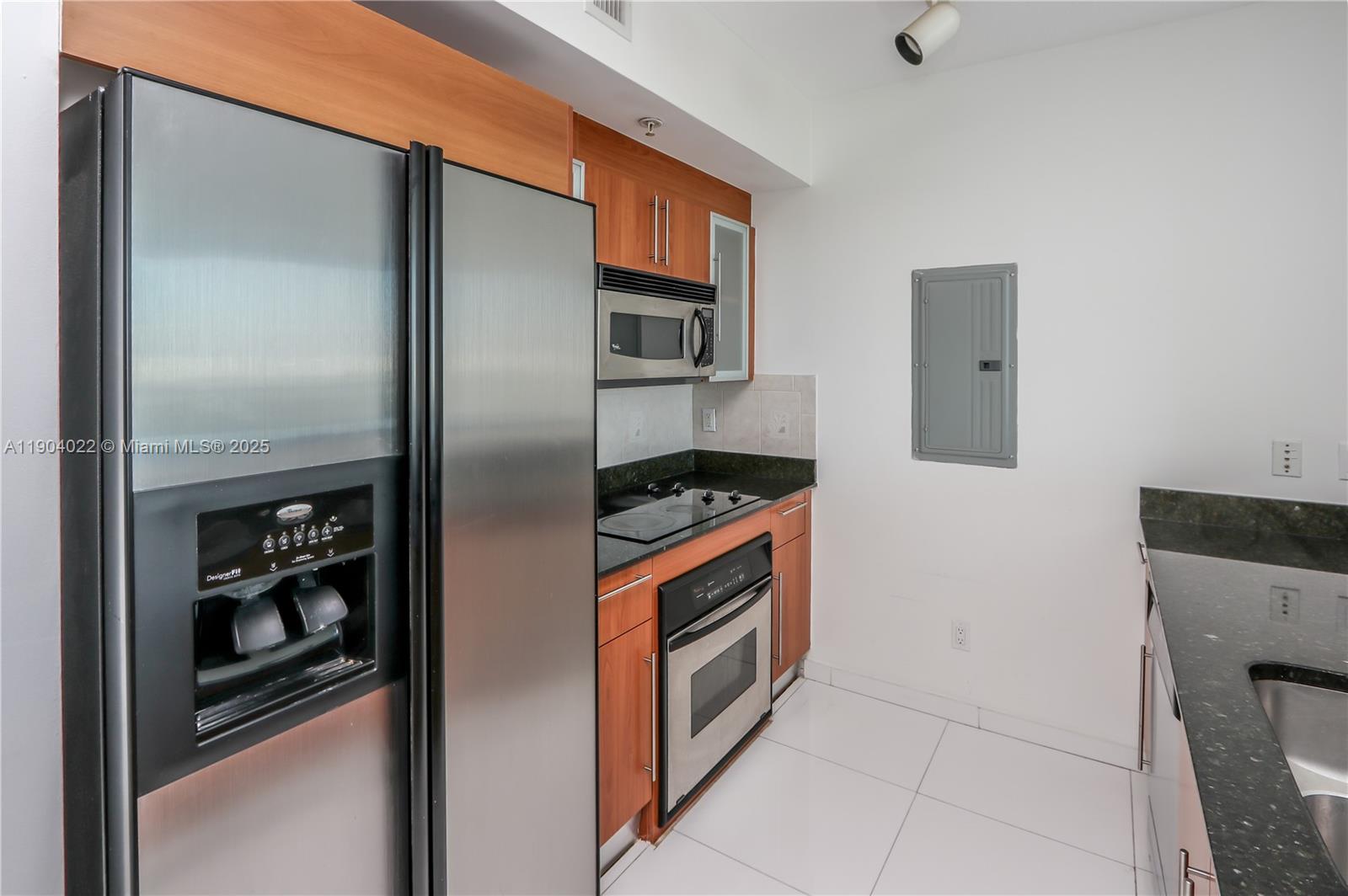 325 S Biscayne Blvd #1722, Miami FL 33131