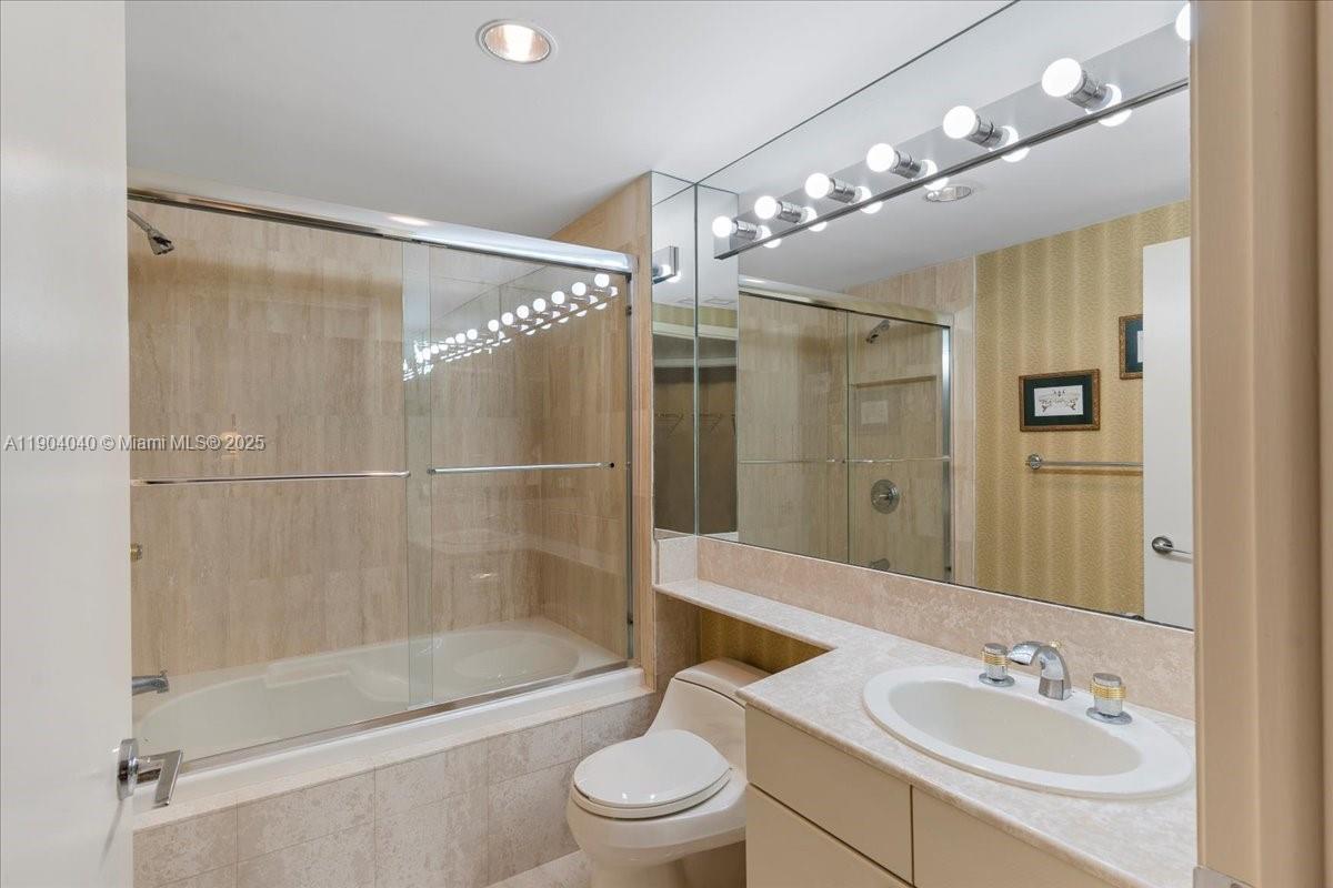 2000 Island Blvd #609, Aventura FL 33160