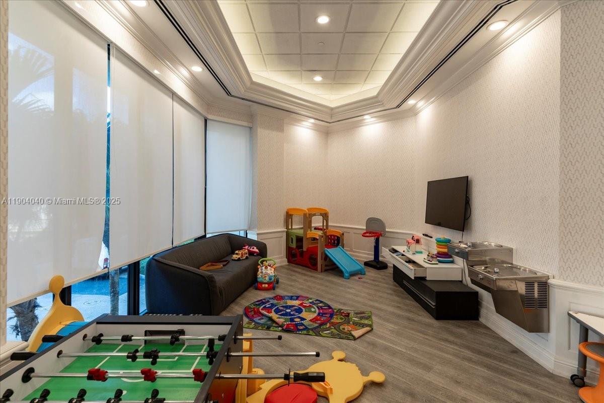 2000 Island Blvd #609, Aventura FL 33160