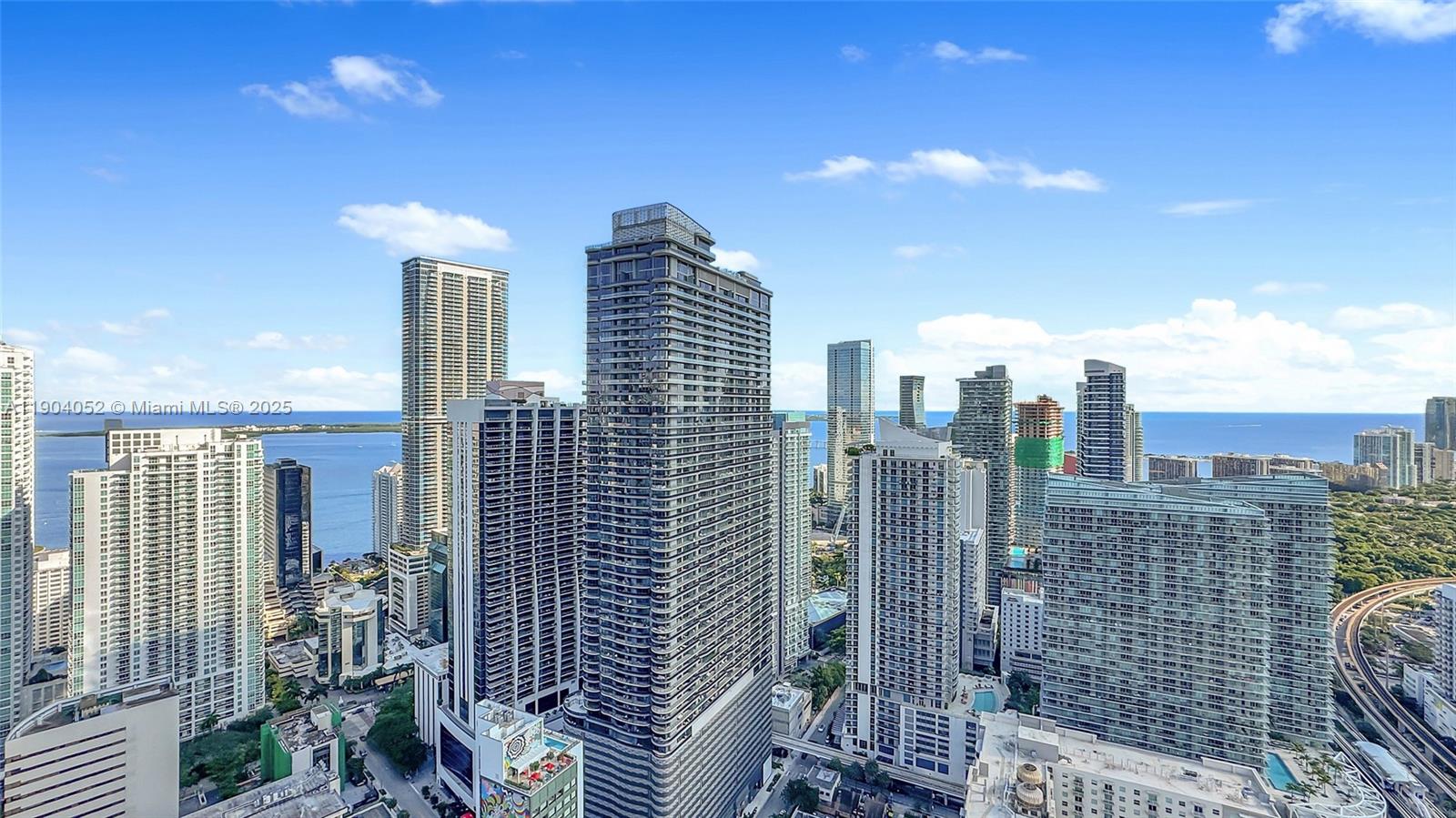 55 SW 9th St #1802, Miami FL 33130
