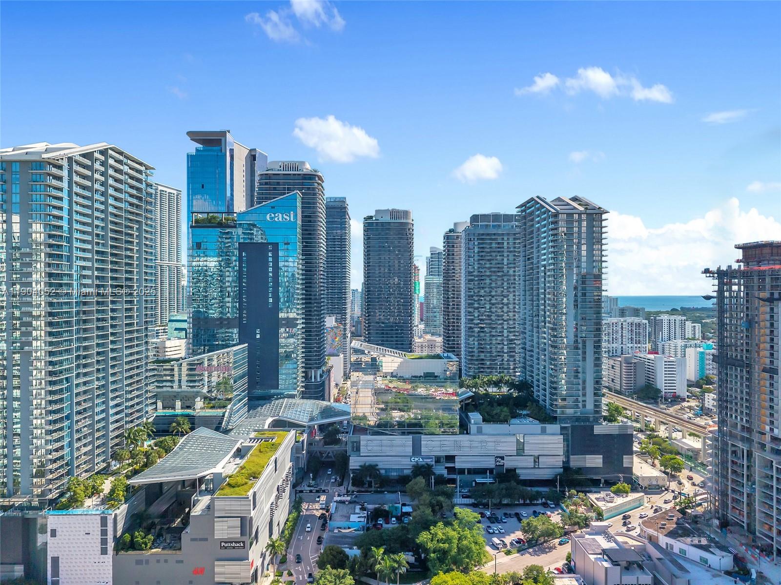 55 SW 9th St #1802, Miami FL 33130