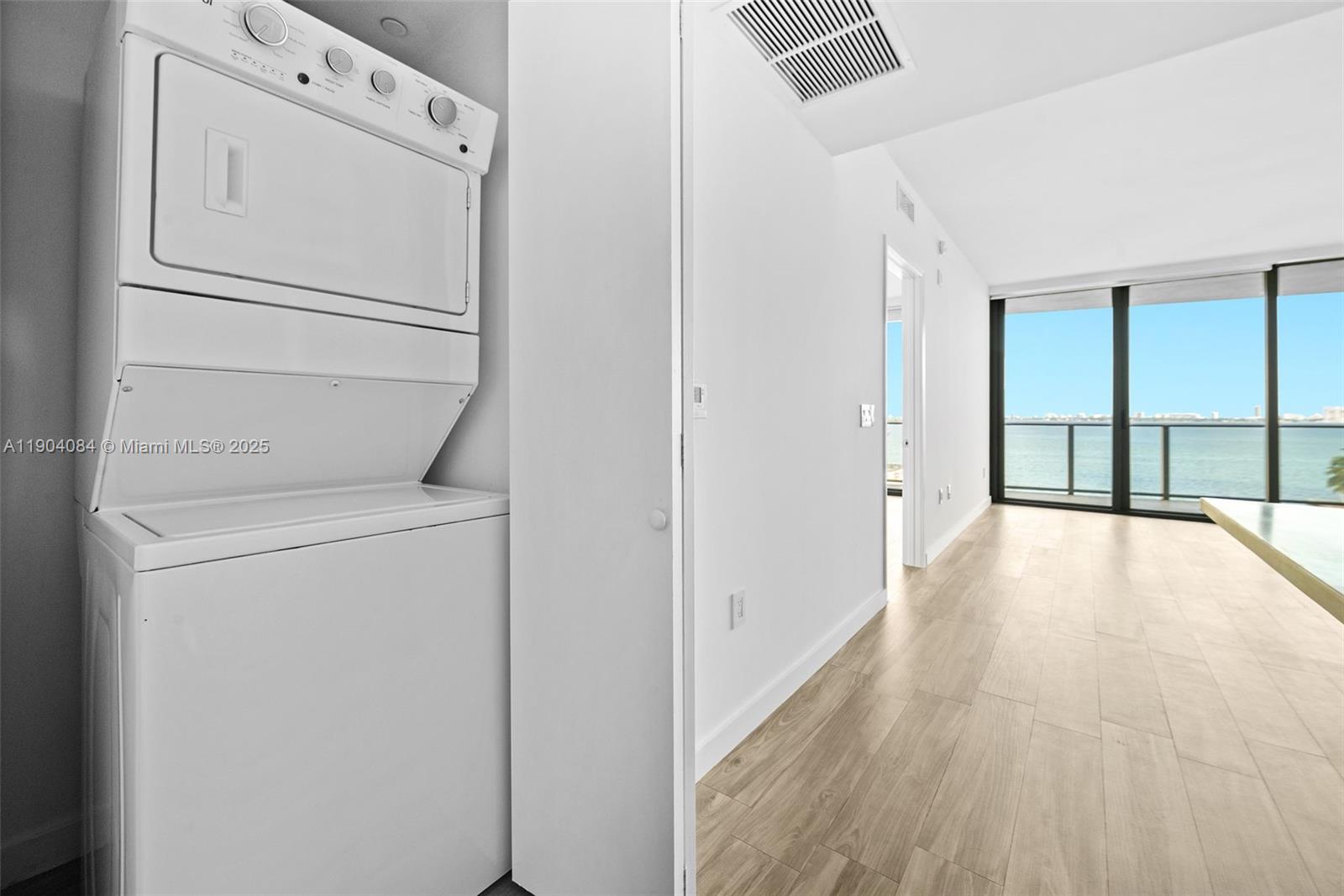 460 NE 28th St #505, Miami FL 33137