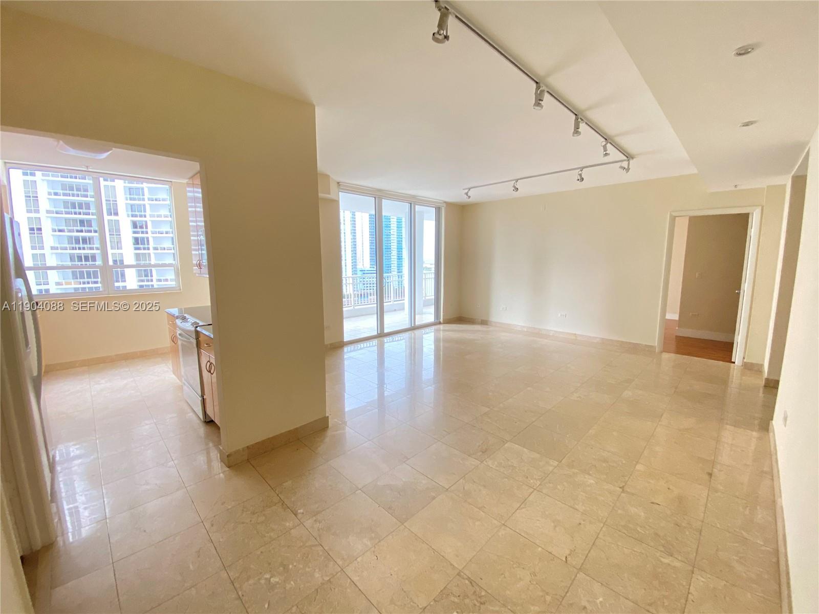 801 Brickell Key Blvd #1510, Miami FL 33131