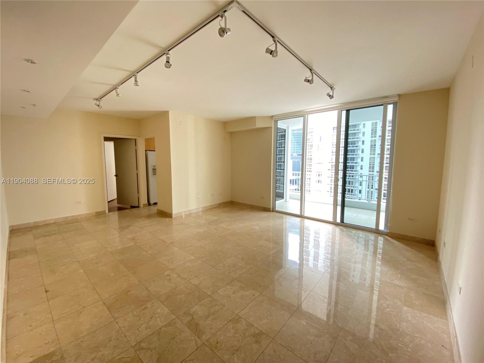 801 Brickell Key Blvd #1510, Miami FL 33131
