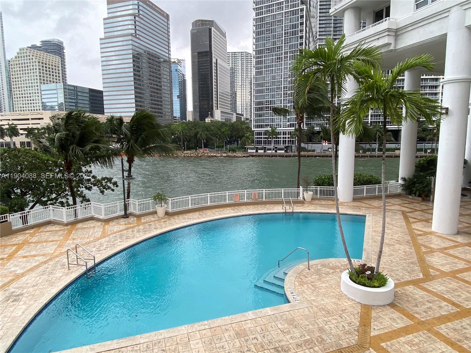 801 Brickell Key Blvd #1510, Miami FL 33131