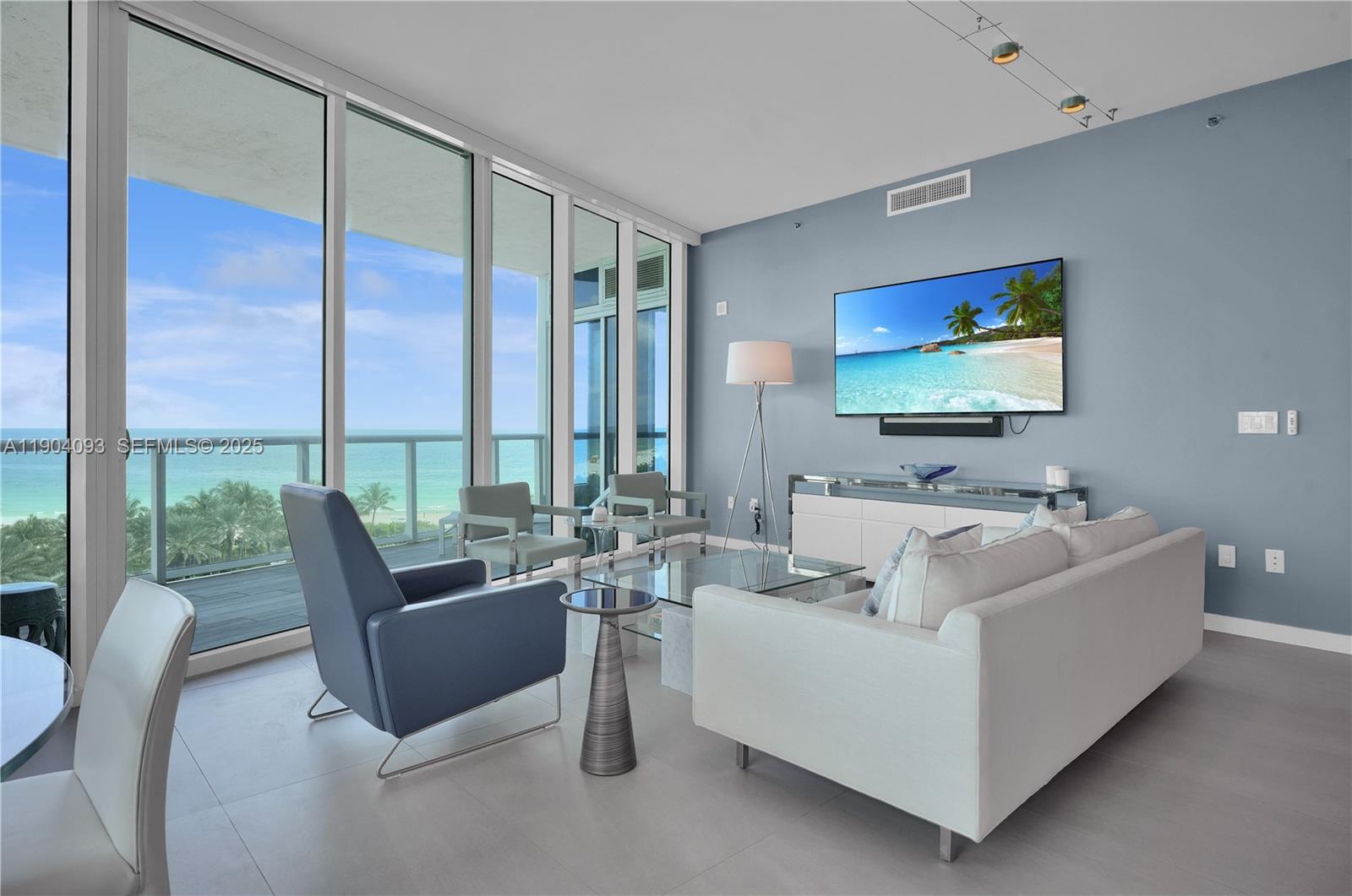 100 S Pointe Dr #909, Miami Beach FL 33139
