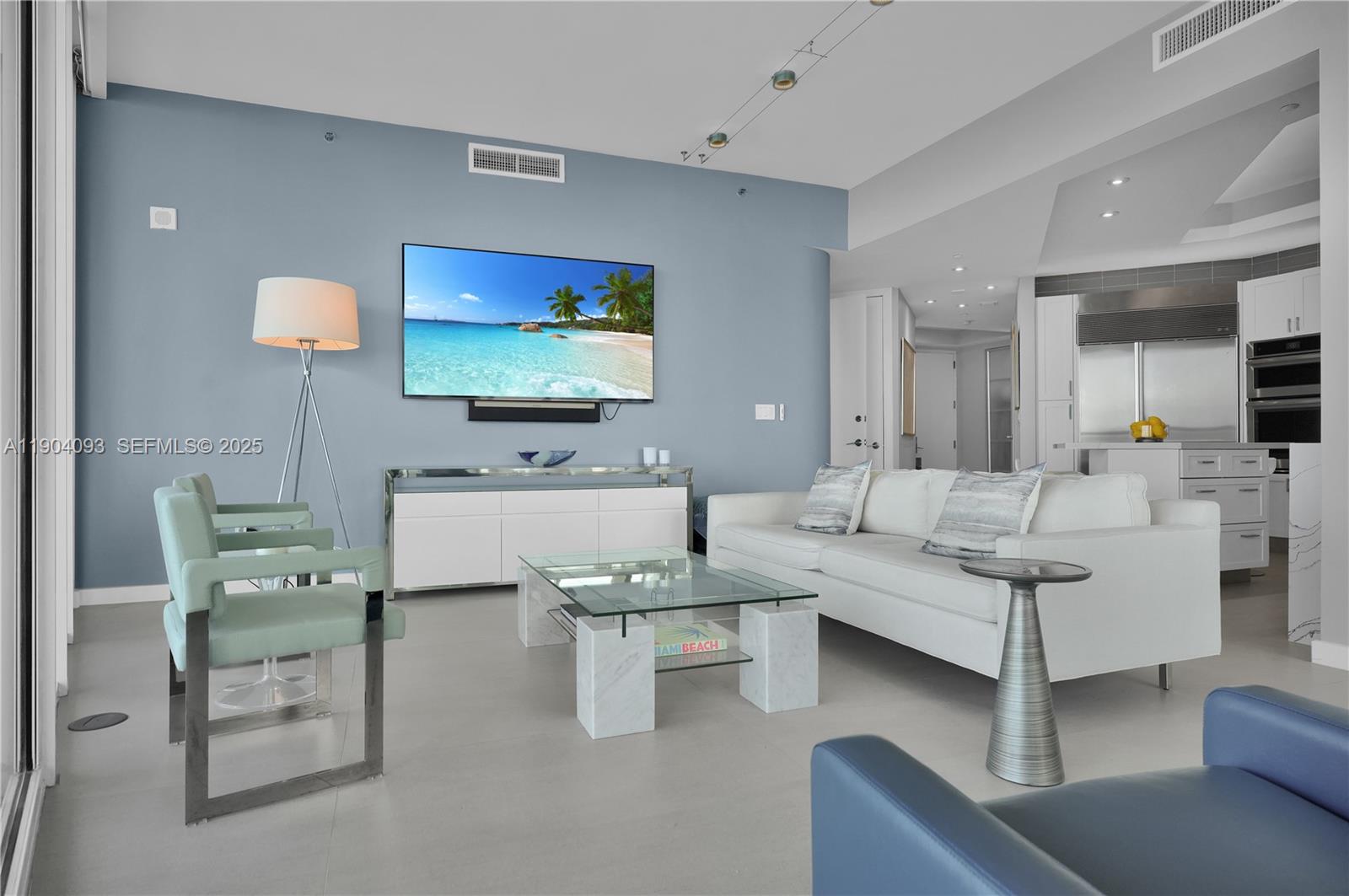 100 S Pointe Dr #909, Miami Beach FL 33139