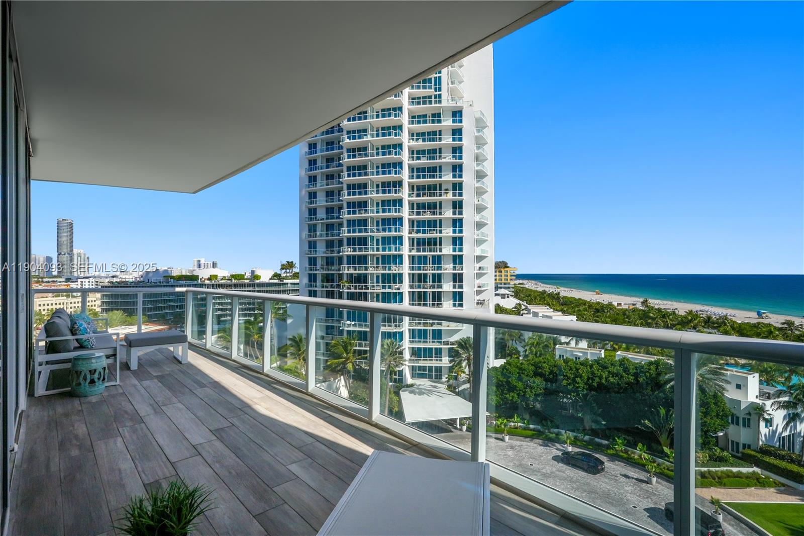 100 S Pointe Dr #909, Miami Beach FL 33139