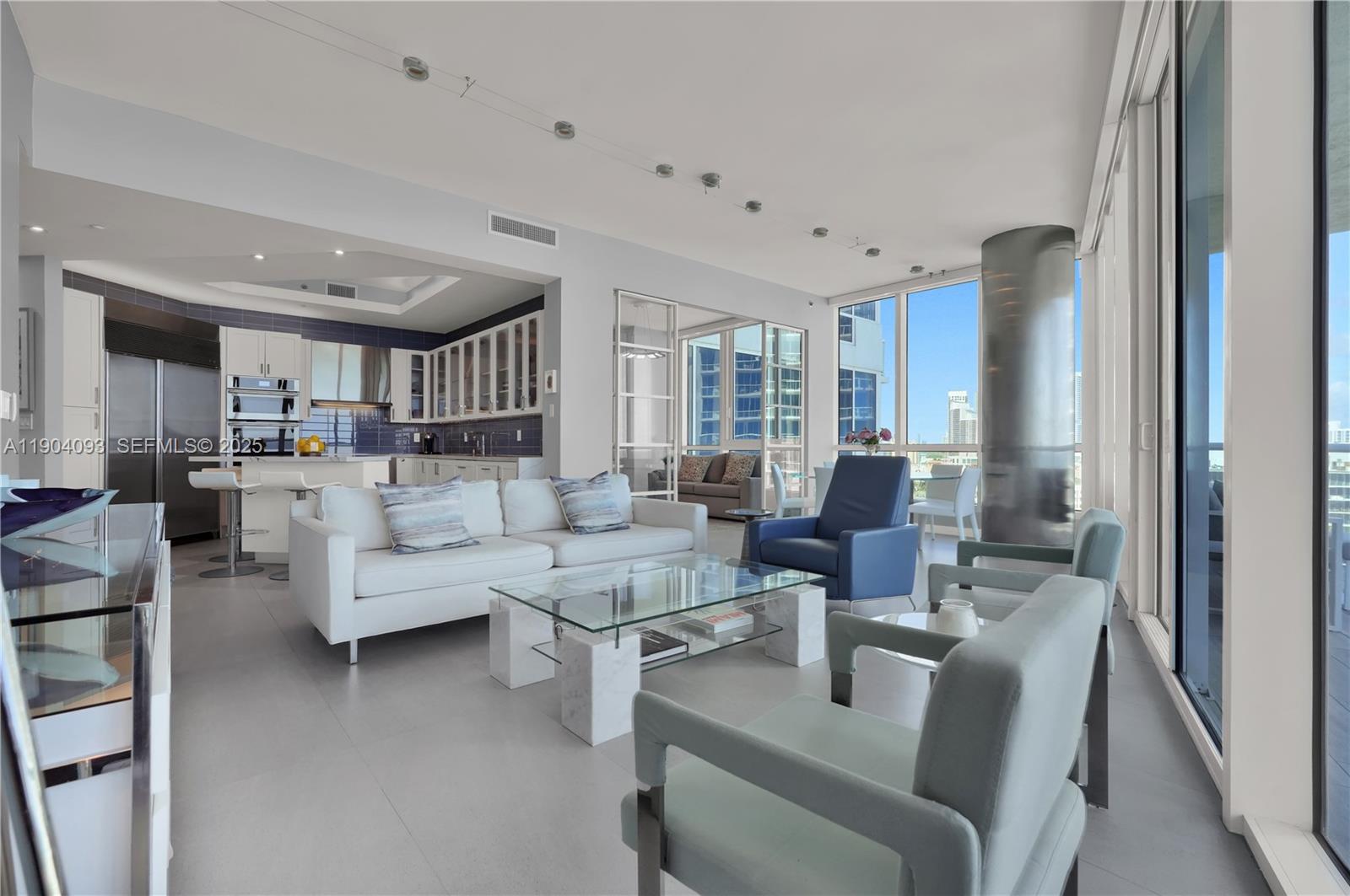 100 S Pointe Dr #909, Miami Beach FL 33139