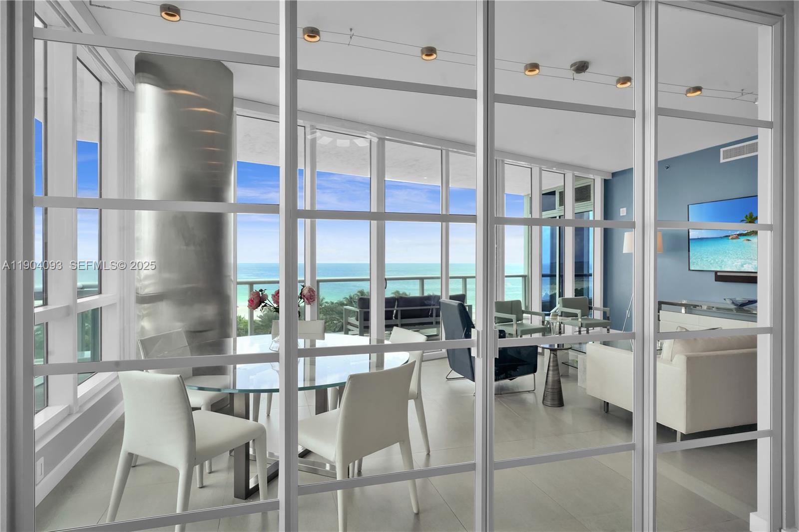 100 S Pointe Dr #909, Miami Beach FL 33139