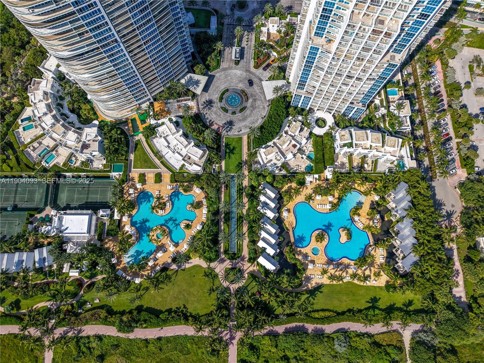 100 S Pointe Dr #909, Miami Beach FL 33139