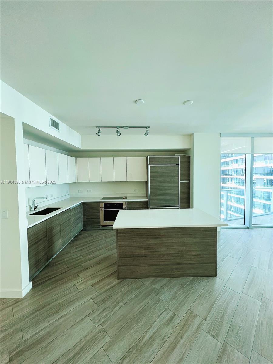 1100 S Miami Ave #3310, Miami FL 33130