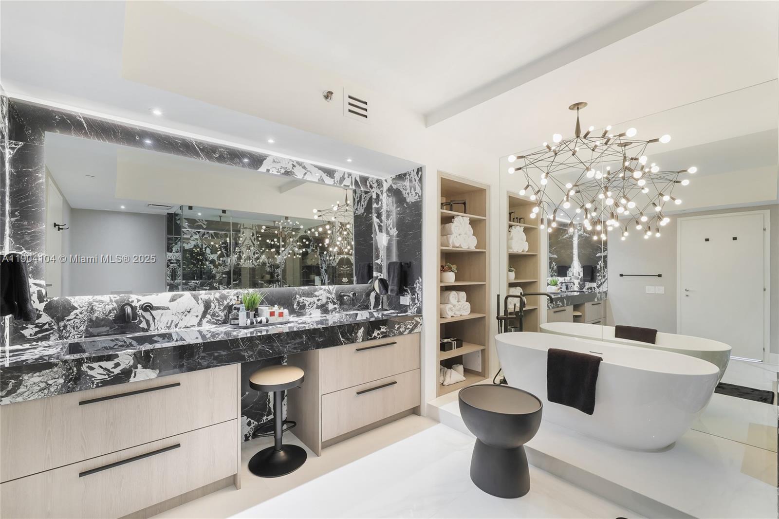450 Alton Rd #2603, Miami Beach FL 33139