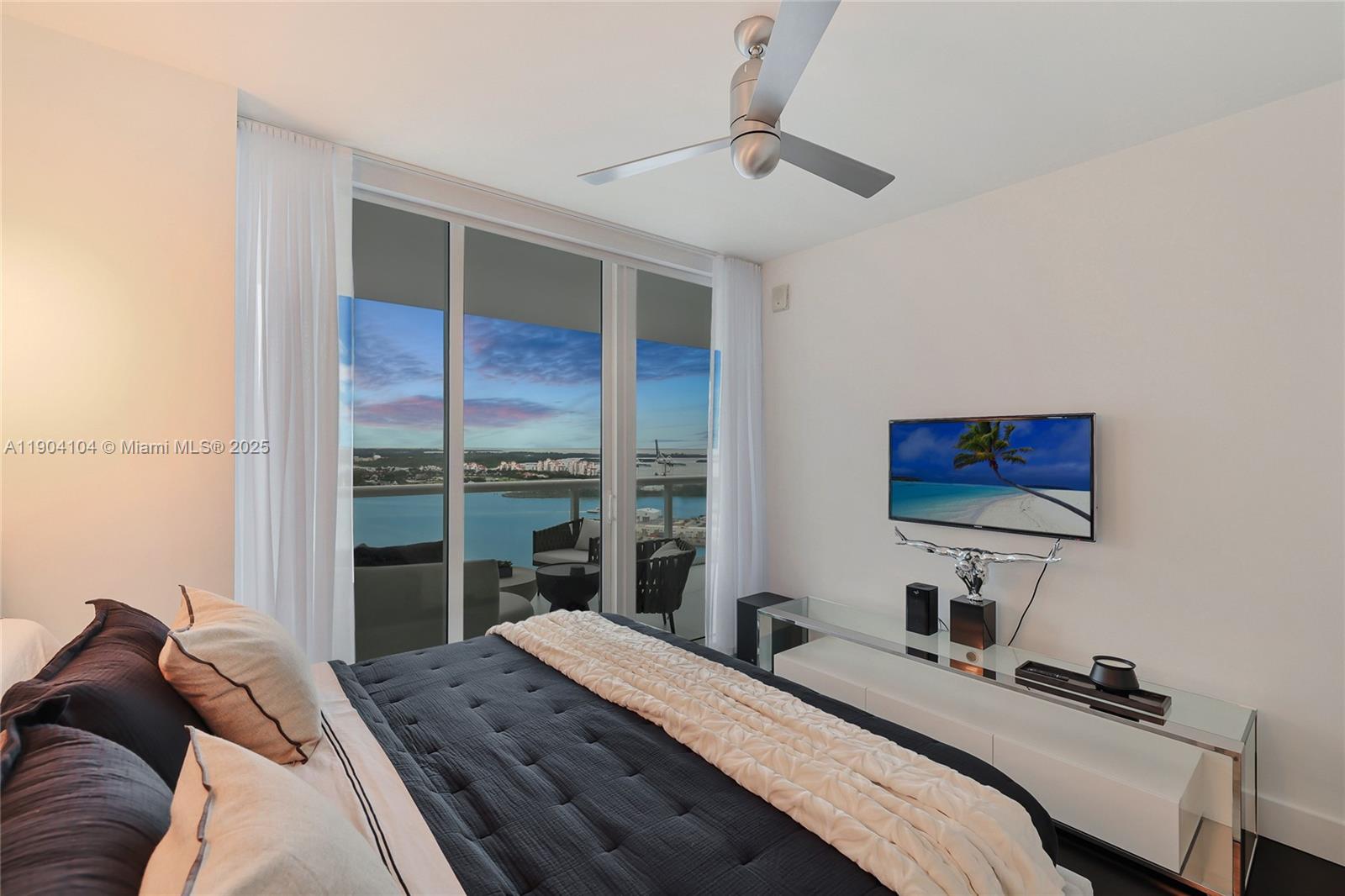450 Alton Rd #2603, Miami Beach FL 33139