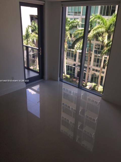 31 SE 6th St #604, Miami FL 33131