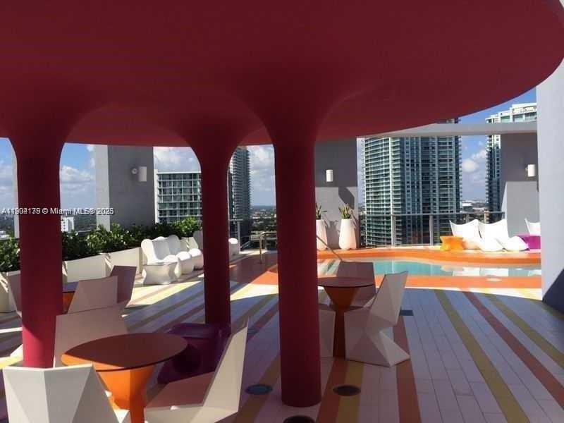 31 SE 6th St #604, Miami FL 33131