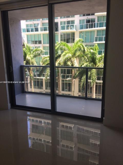 31 SE 6th St #604, Miami FL 33131